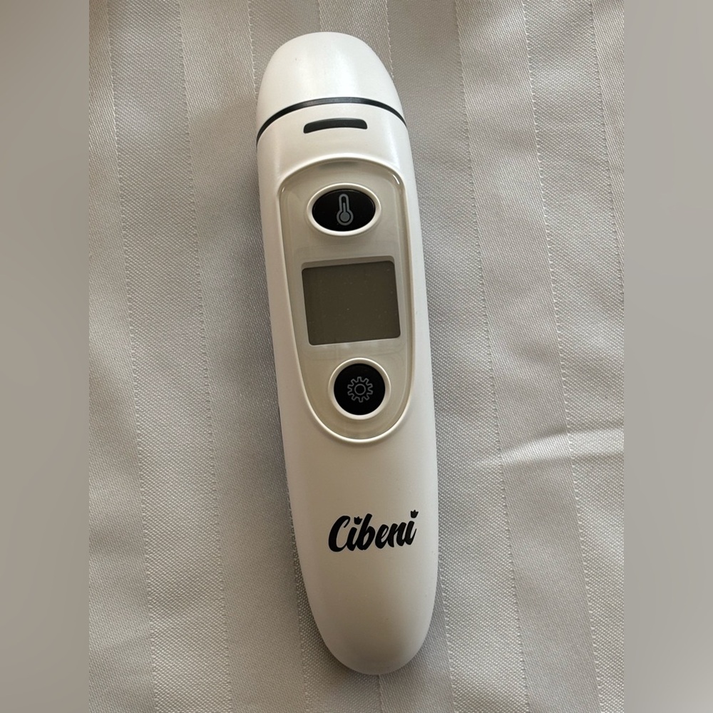 Cibeni Infrared Thermometer With Box, Pouch and Manual (Good Condition)